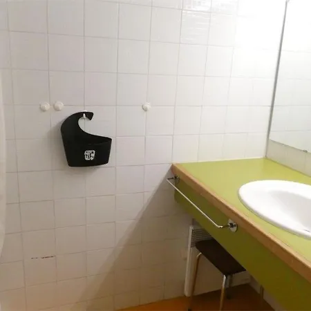 Cosy Pour 4 A Avec Balcon Au Sud - Fr-1-457-139 *